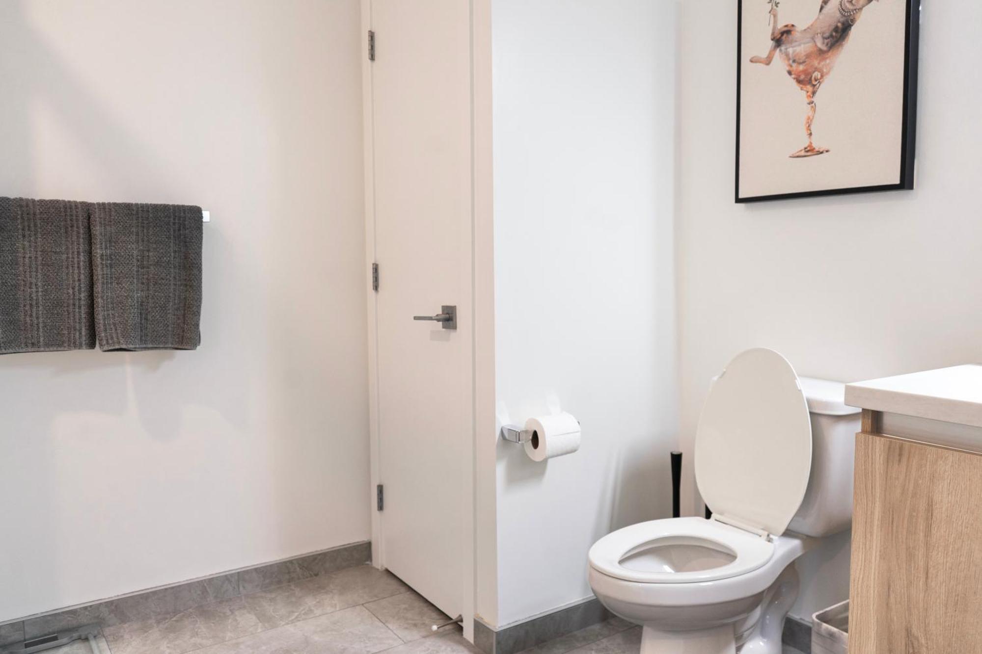Hollywood 1 Bed With Free Parking On Sunset Blvd